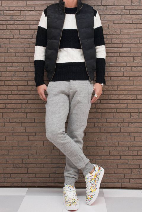 1PIU1UGUALE3 RELAX "Down Stand Vest"を使用したスタイリング