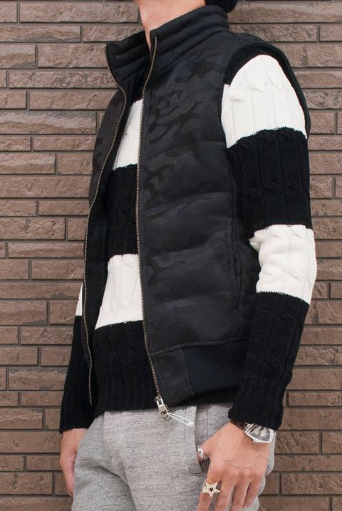 1PIU1UGUALE3 RELAX "Down Stand Vest"を使用したスタイリング