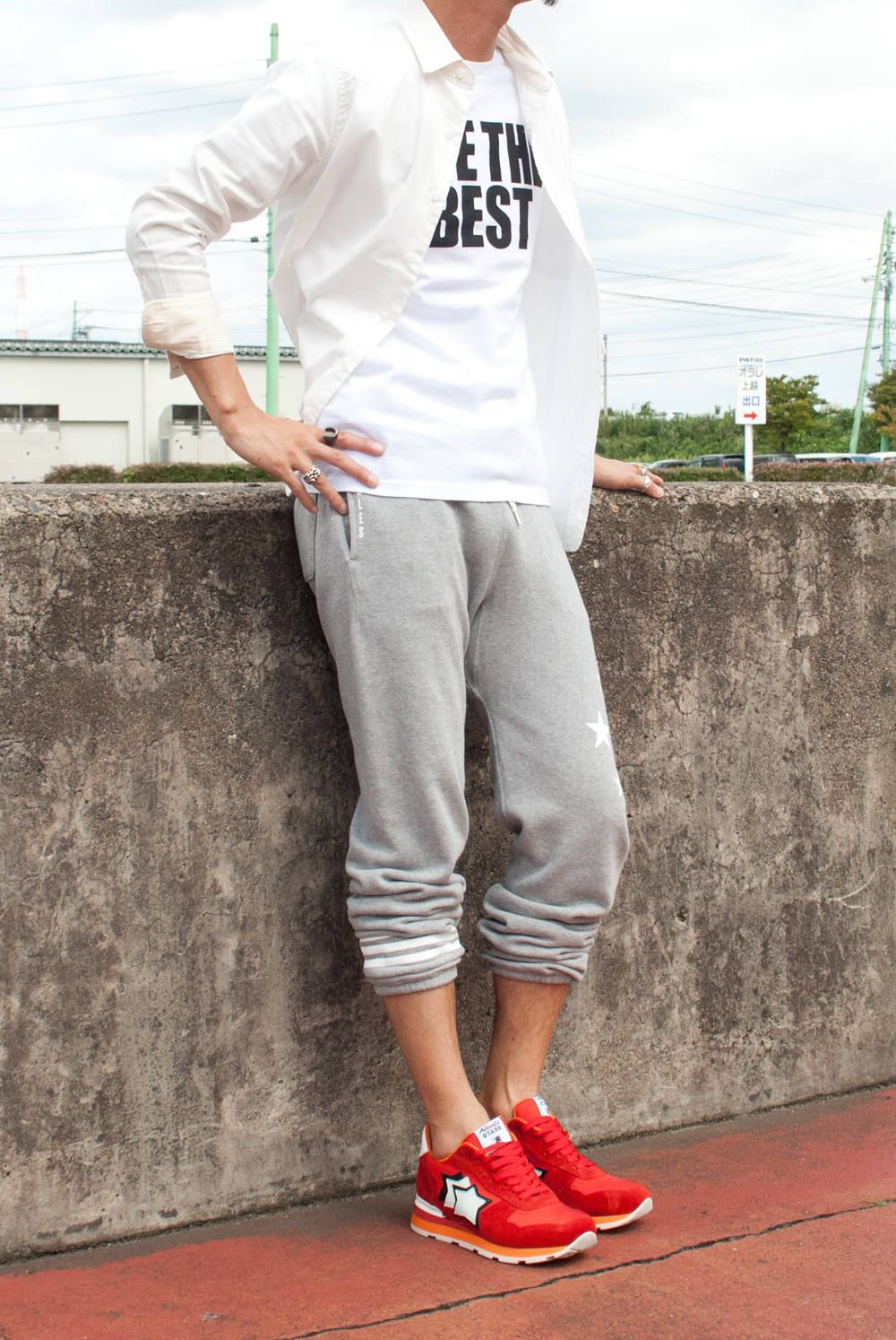 『WE THE BEST』 Tシャツコーディネート