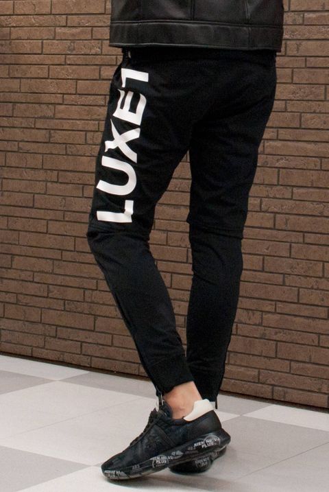 "LUXURY SPORTS"ブラックスタイル
