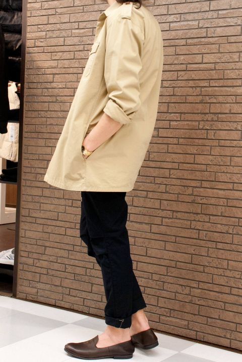 オーバーサイズシャツコーデ