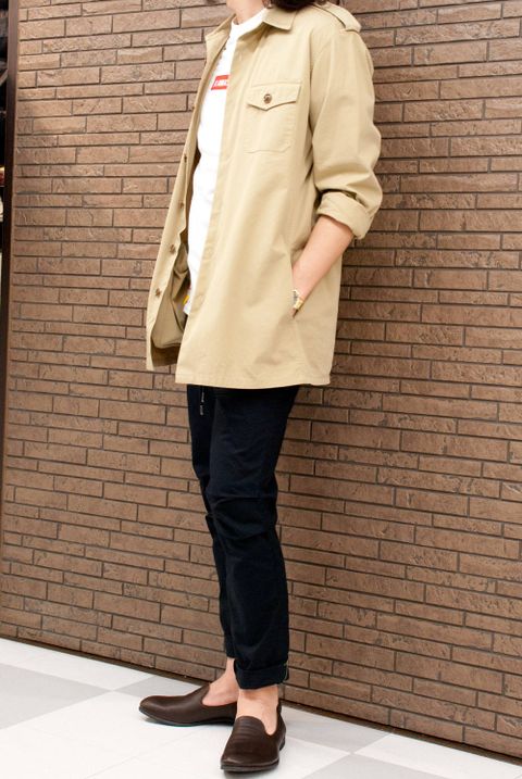 オーバーサイズシャツコーデ