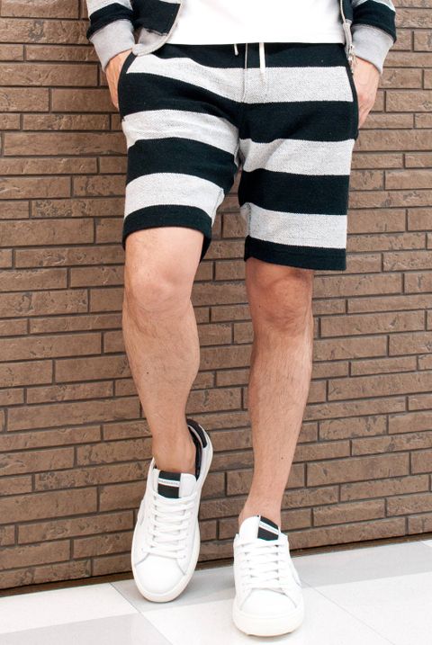 「AKM×World Workers」セットアップコーデ(BLACK / WHITE)