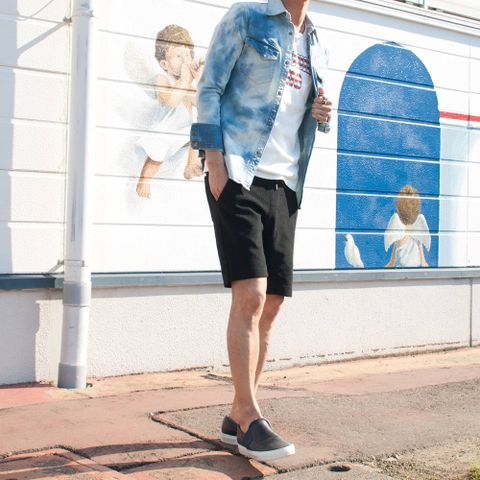 からみ風ジャージのショートパンツスタイリング。