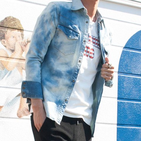 からみ風ジャージのショートパンツスタイリング。
