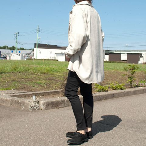 ビッグシルエットシャツのコーディネート