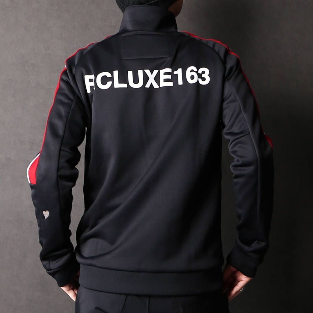 「LUXURY+SPORTS」コーディネート。