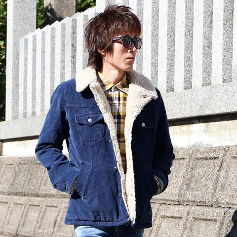 スラブコーデュロイ ボアランチコート(NAVY)。