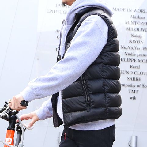 【ケープホーン】ダウンベストサイクリングスタイル。