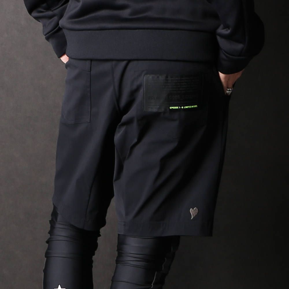 「LUXURY+SPORTS」コーディネート。