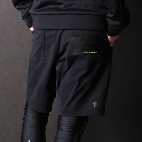 「LUXURY+SPORTS」コーディネート。