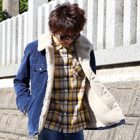 スラブコーデュロイ ボアランチコート(NAVY)。