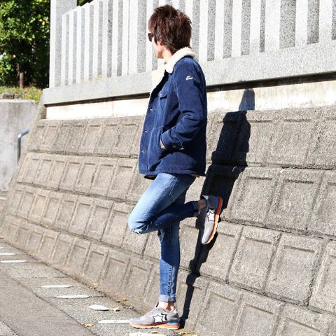 スラブコーデュロイ ボアランチコート(NAVY)。