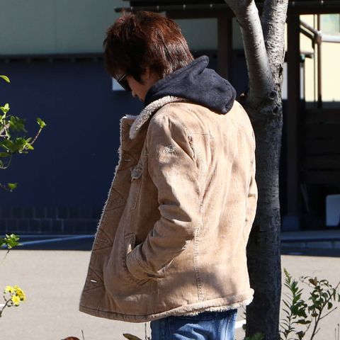 スラブコーデュロイ ボアランチコート(BEIGE)。