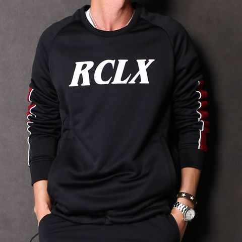「LUXURY+SPORTS」コーディネート。