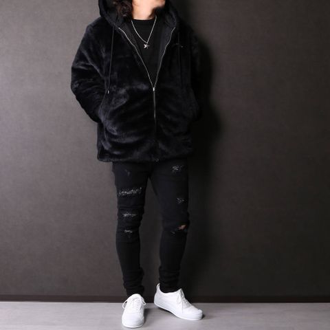 PRIMA LOFT搭載のワークパーカーコーデ