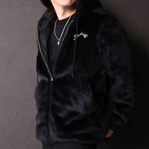 PRIMA LOFT搭載のワークパーカーコーデ