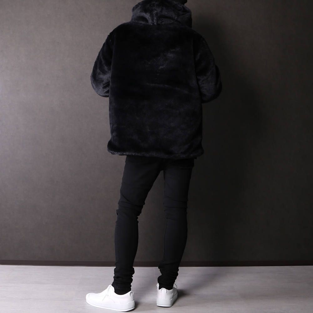 PRIMA LOFT搭載のワークパーカーコーデ