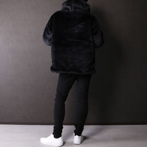 PRIMA LOFT搭載のワークパーカーコーデ