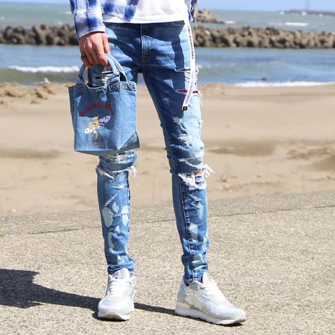 ブルーで春らしく爽やかに