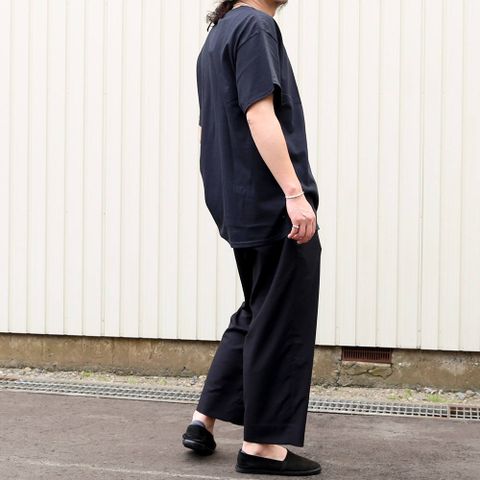《N.HOOLYWOOD》 ブラックを基調にコーディネート