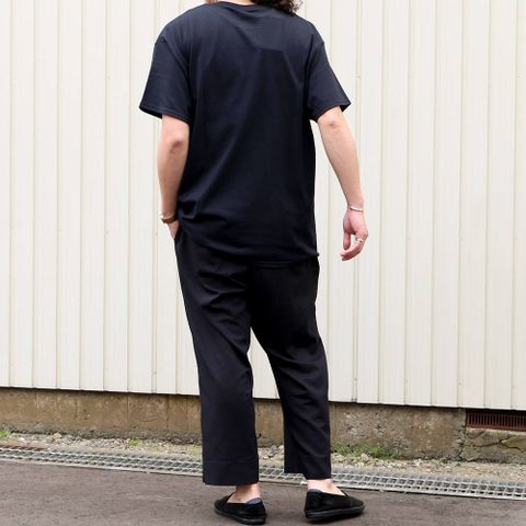 《N.HOOLYWOOD》 ブラックを基調にコーディネート