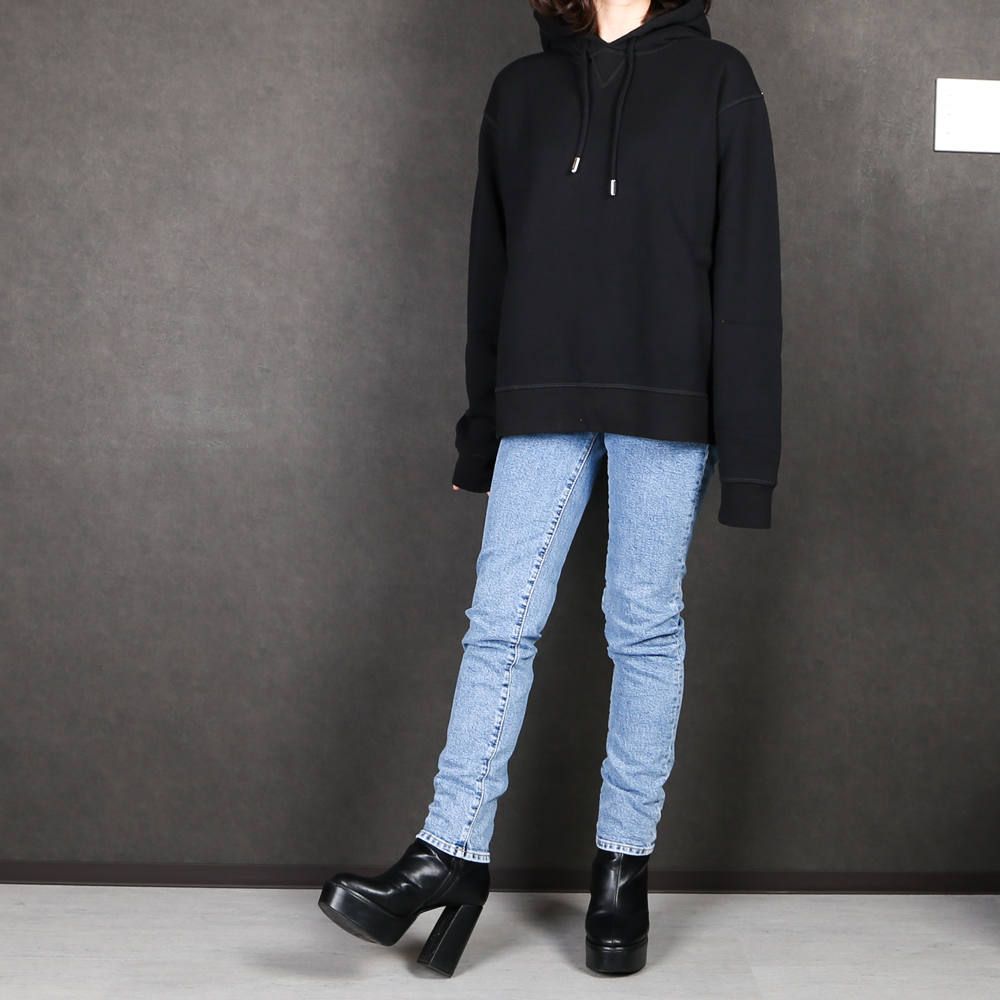 DSQUARED2コーディネート(レディース)