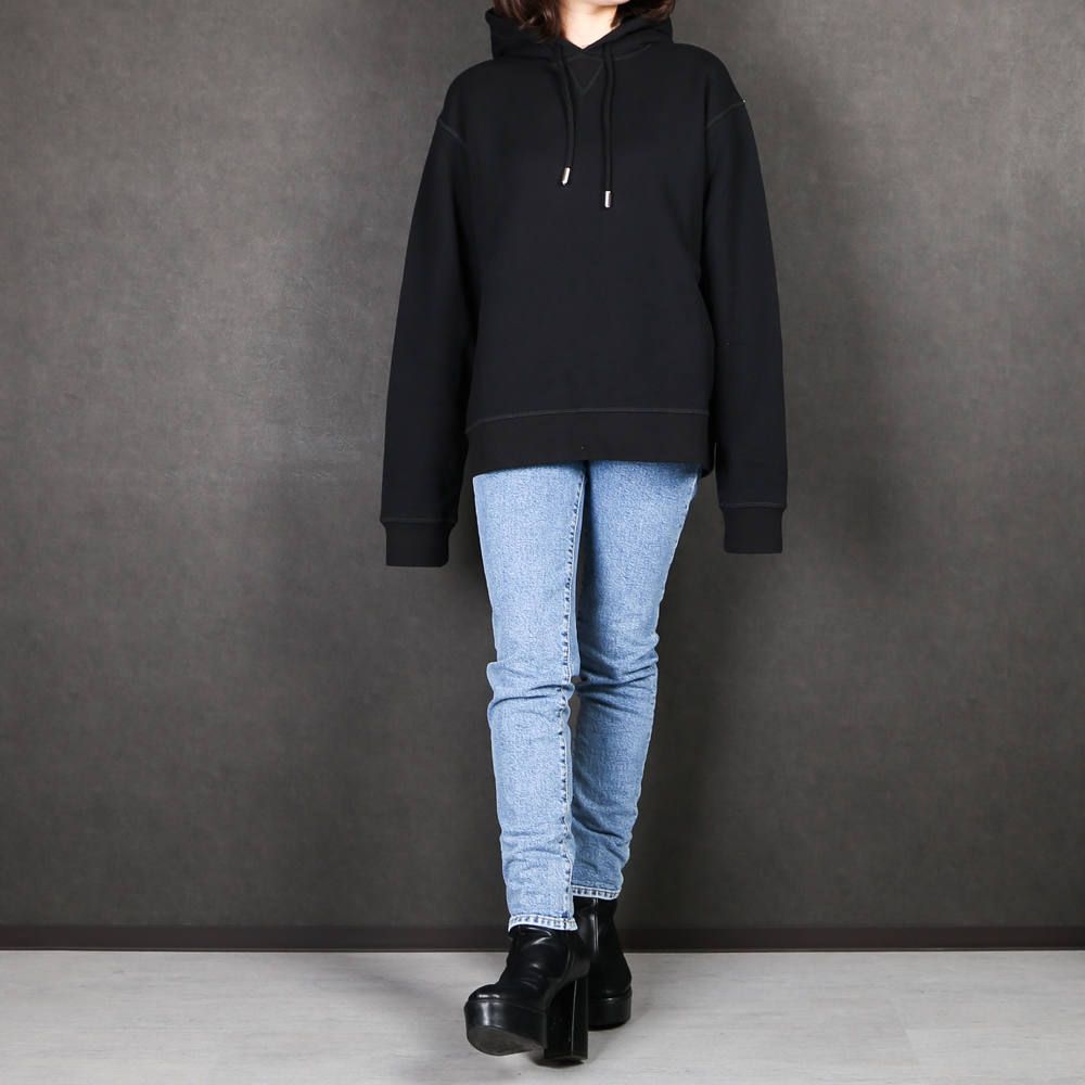 DSQUARED2コーディネート(レディース)