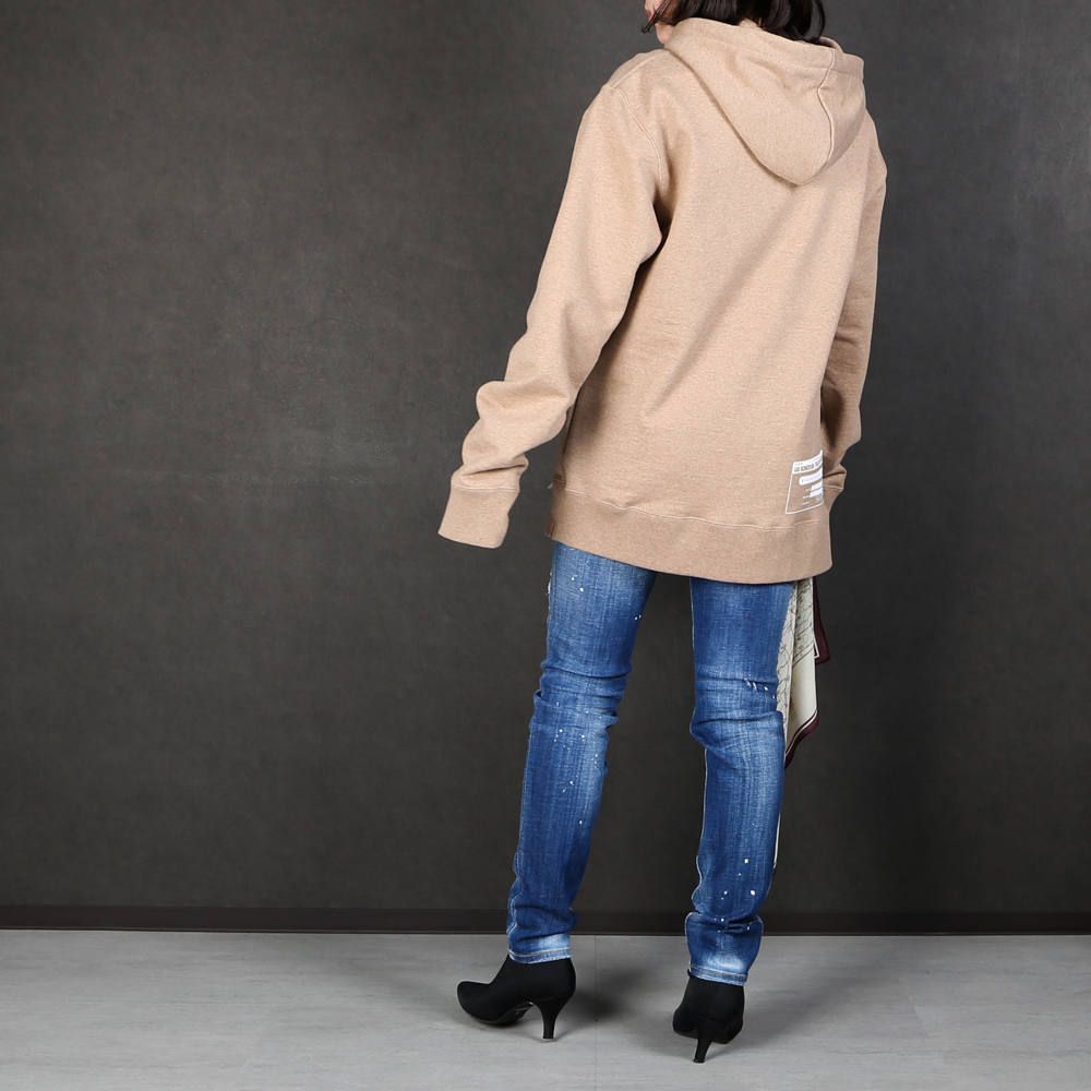 DSQUARED2コーディネート(レディース)