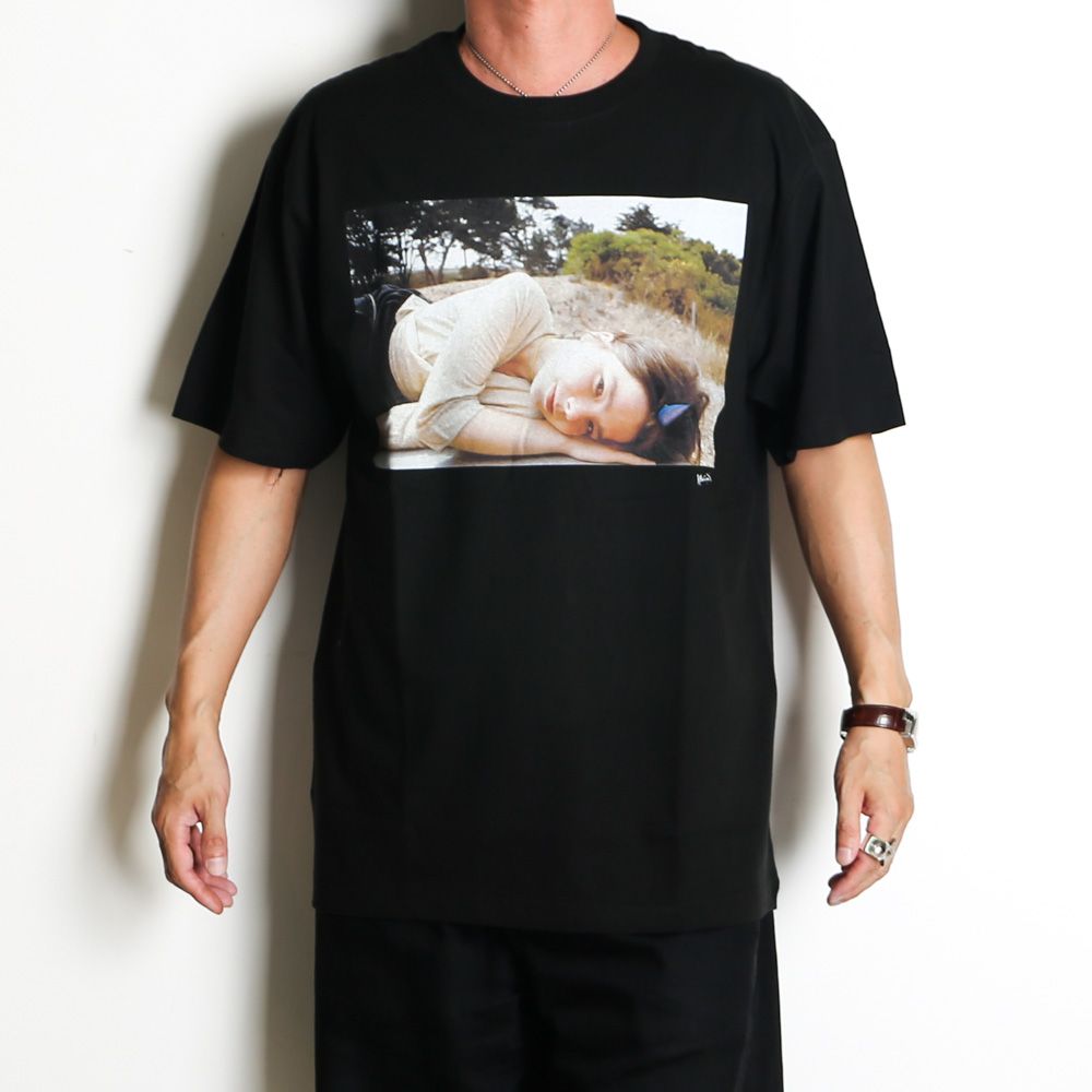 【Bjork by Kevin Cummins×GDC】 Color Tee - BLACK / Tシャツ / GD0583