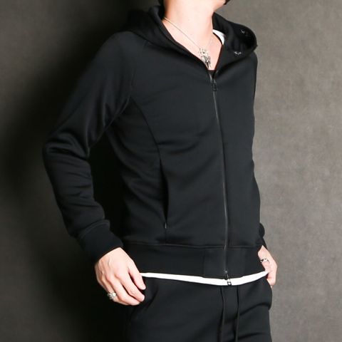 wjkらしいシルエットのセットアップ