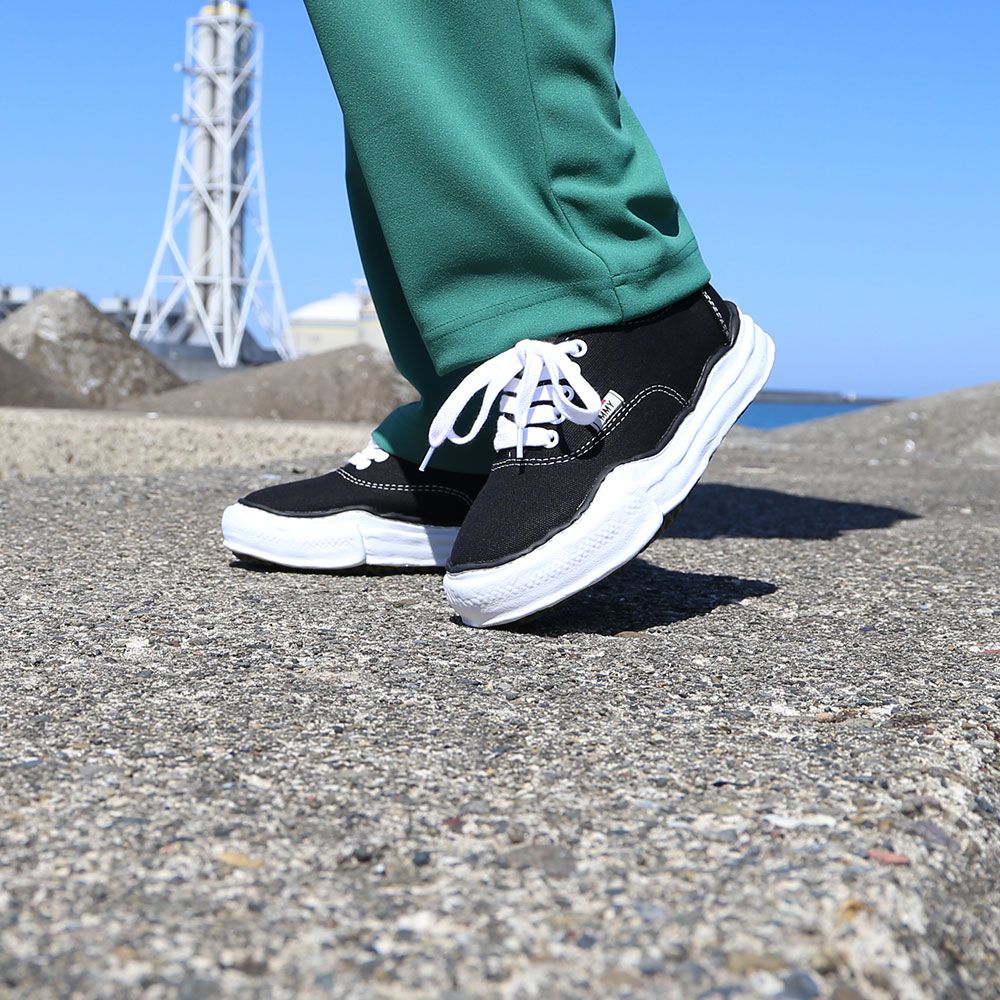 superNova.×Iroquois×FACETASM×Maison MIHARA YASUHIRO コーディネート(女性モデル167cm)