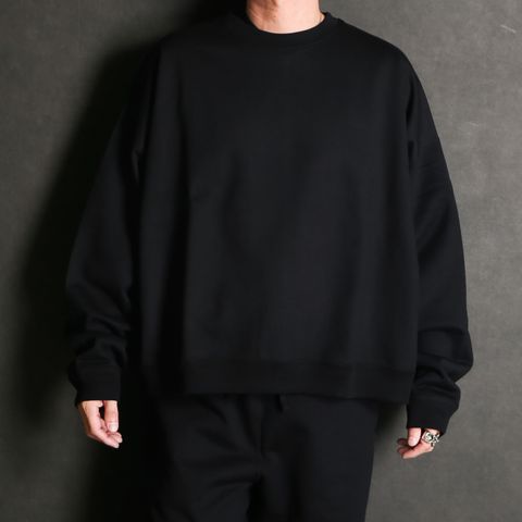 HUGE SHORT SWEAT - BLACK / オーガニックコットンヘビー吊裏毛 - ヒュージショートスウェット / A26A09CS02C