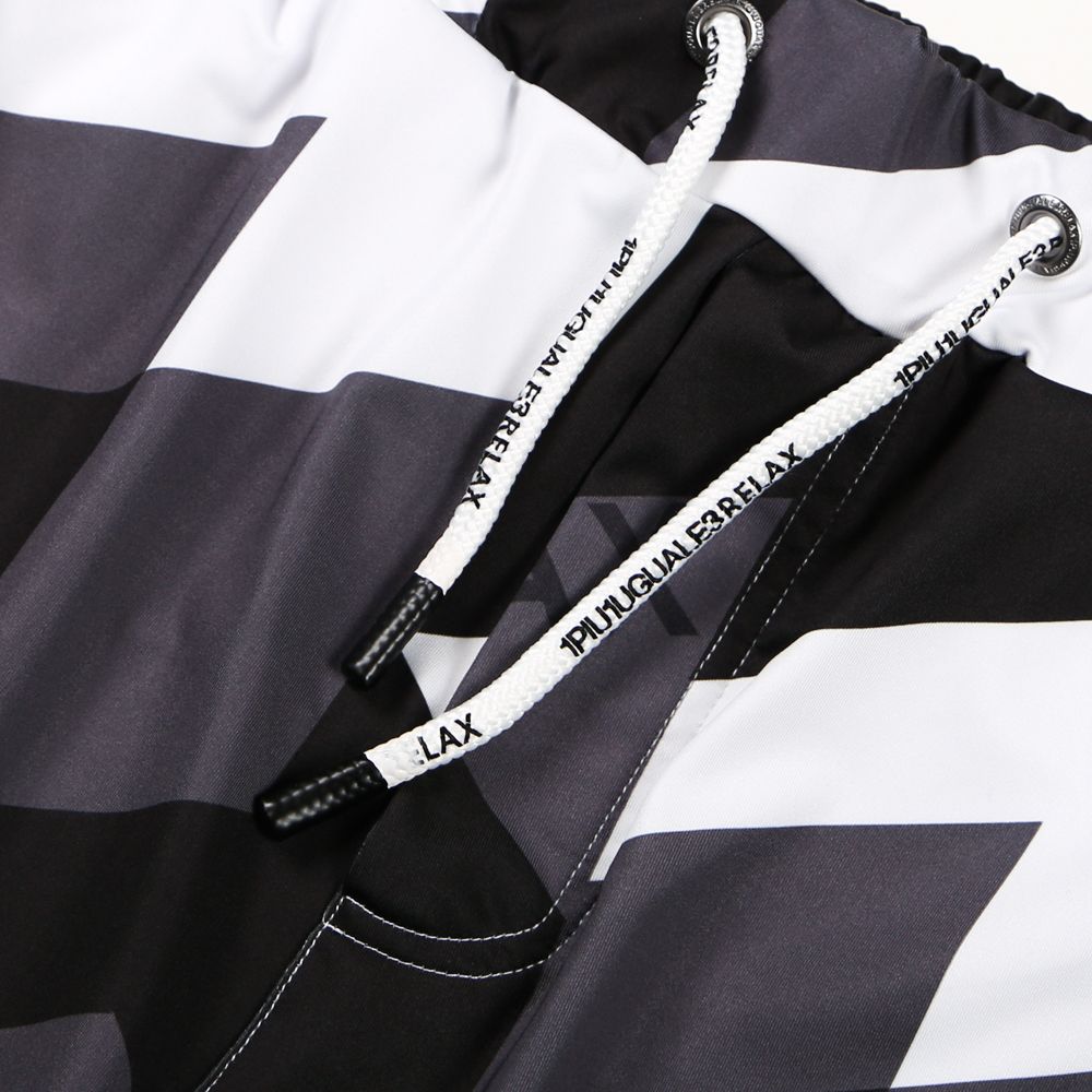 GEOMETRIC RASH GUARD SHORTS / 幾何学柄 ロゴ ラッシュガード ショートパンツ / USB-22046