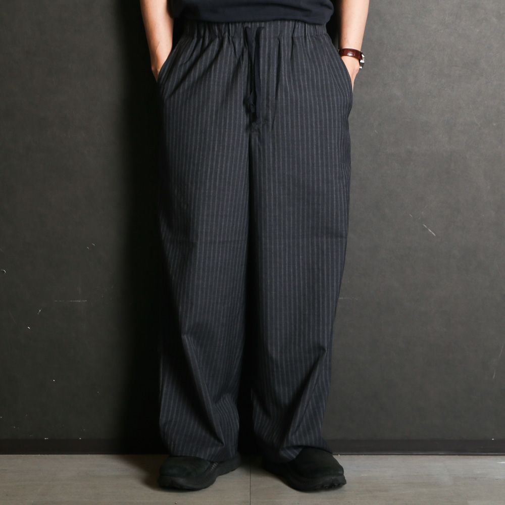 WIDE CYLINDER FIT EASY PANTS - GRAY STRIPE / 2/72 ウールトロピカルワッシャー - ワイドシリンダーフィット イージーパンツ / M26A11PT01C