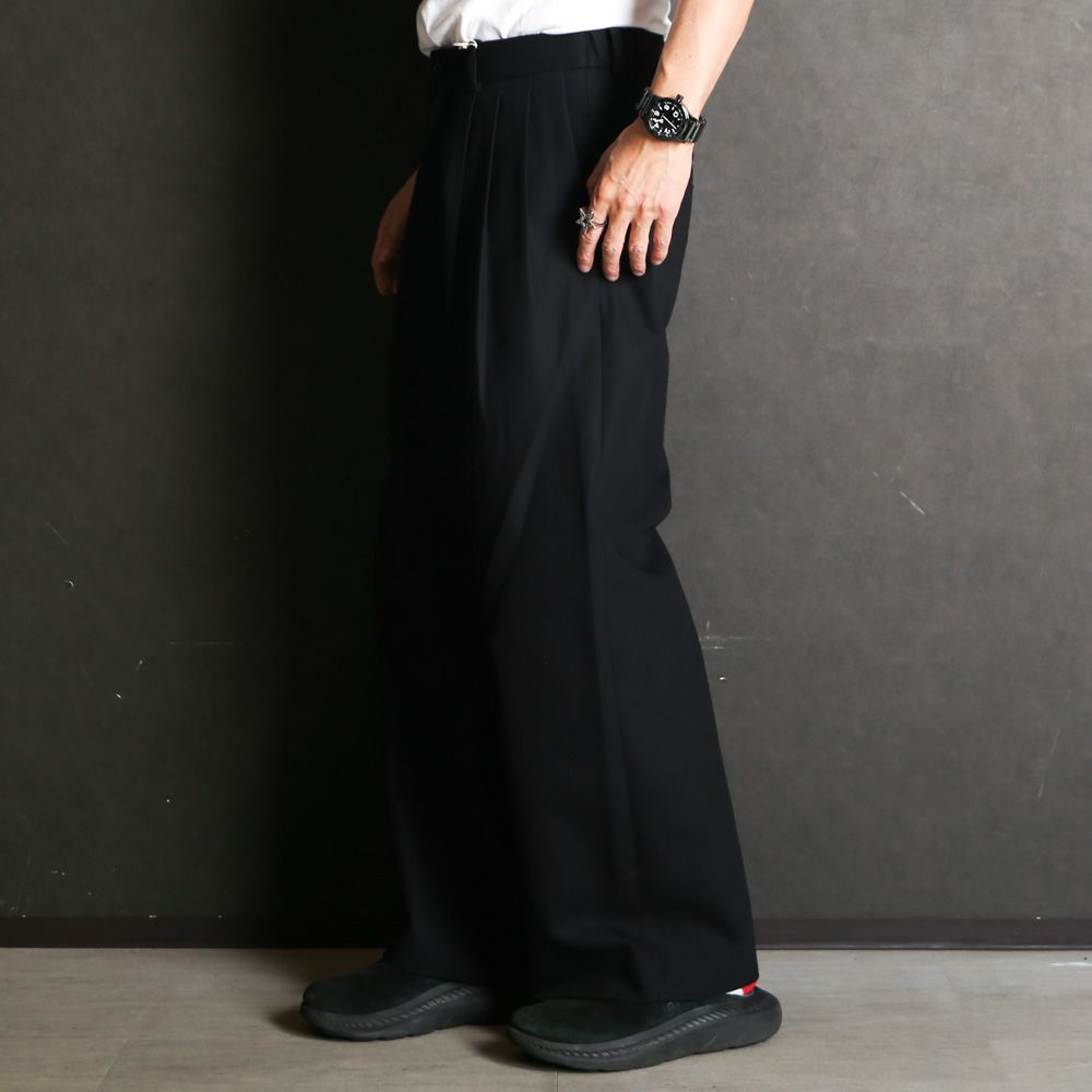 TRIPLE PLEATED WIDE TROUSERS - BLACK / オーガニックコットン サバイバルクロス - トリプルプリーテッドイージートラウザーズ / A26A93PT03C
