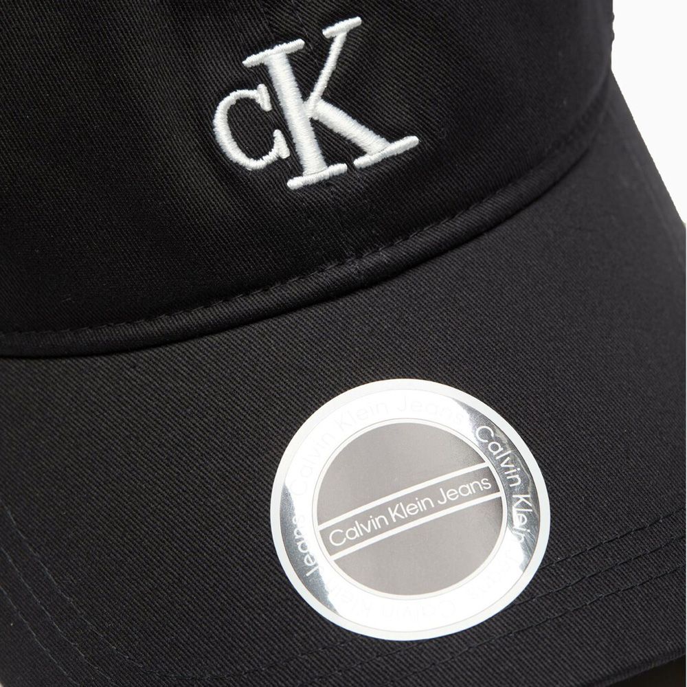 Calvin Klein Jeans - EMBROIDERED LOGO CARRYOVER CAP