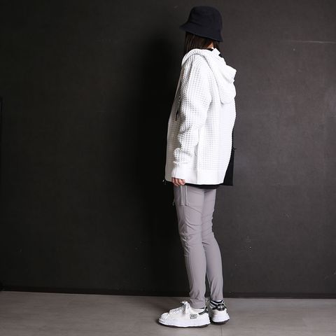 【1PIU1UGUALE3 RELAX】【Calvin Klein Jeans】【RESOUND CLOTHING】【Y-3】【Maison MIHARA YASUHIRO】(女性モデル167cm)