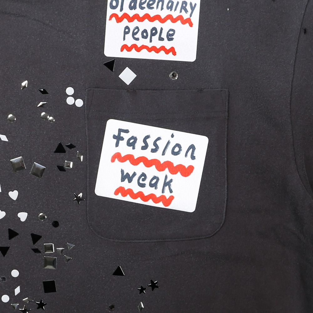 Embellished Sticker Tee - BLACK / エンブリッシュド ステッカー Tシャツ / A16TS592