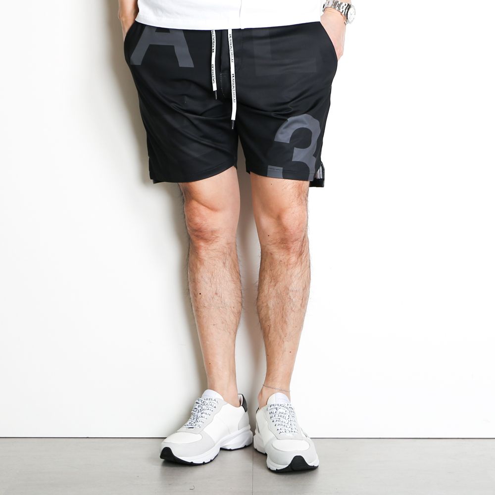 Rash guard SHORTS / ランダムロゴ ラッシュガードハーフパンツ / USB-21012