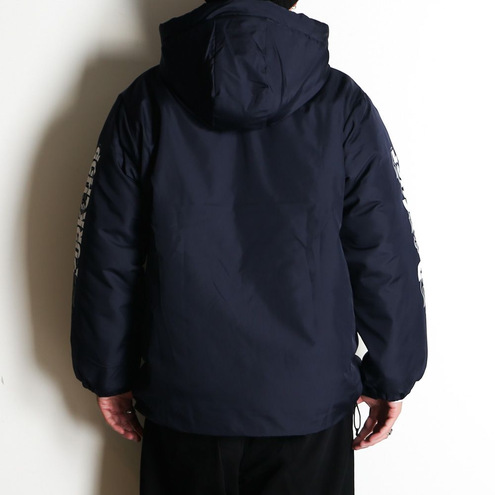 BURNING LOGO HOODED JKT / 中綿フーデッドジャケット