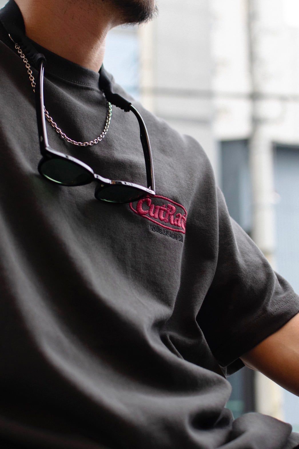 CUTRATE LOGO HEAVY WEIGHT DROP SHOULDER S/S -T-SHIRT (VINTAGE BLACK) / ドロップショルダー ロゴ刺繍 Tシャツ