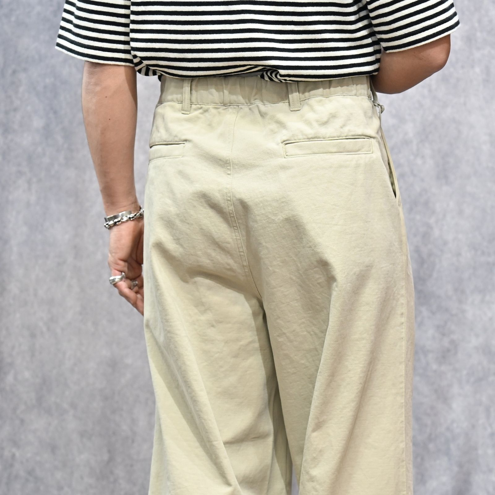 New Manual - CHINO WIDE TROUSERS （BEIGE） / チノパンツ ワイド