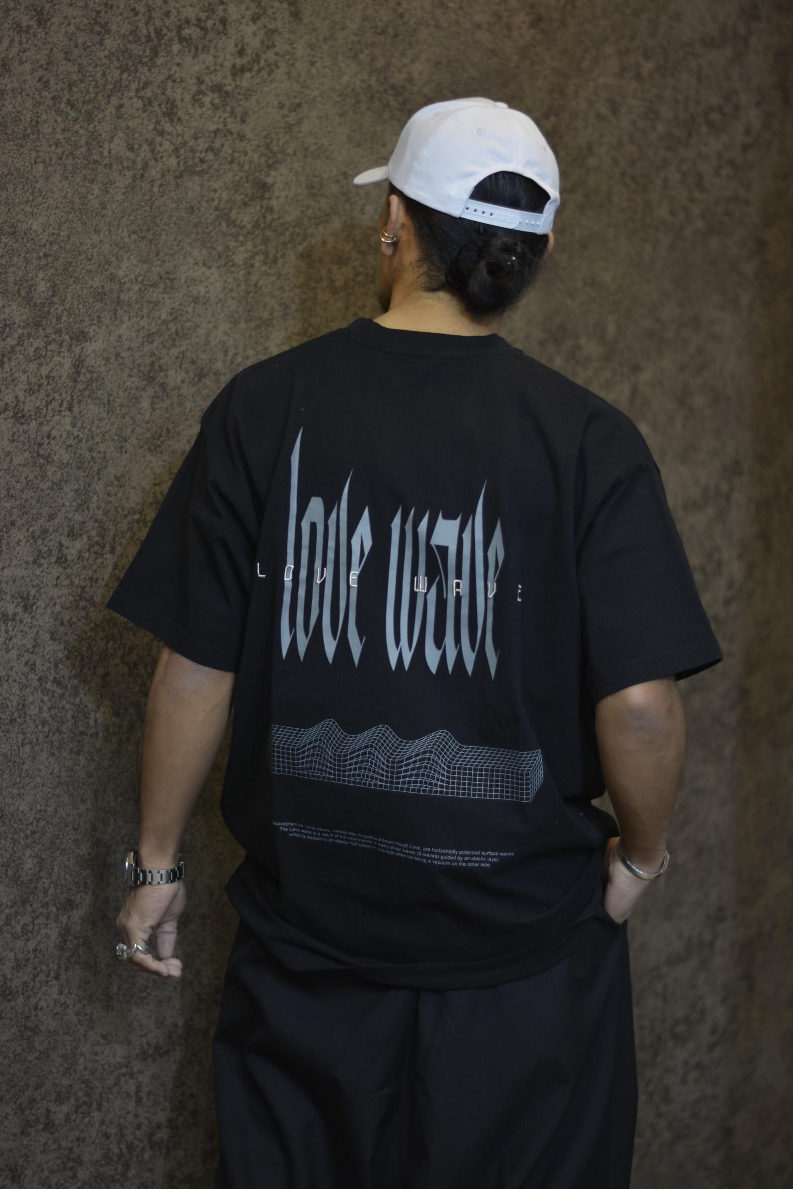 Love Wave Tee
