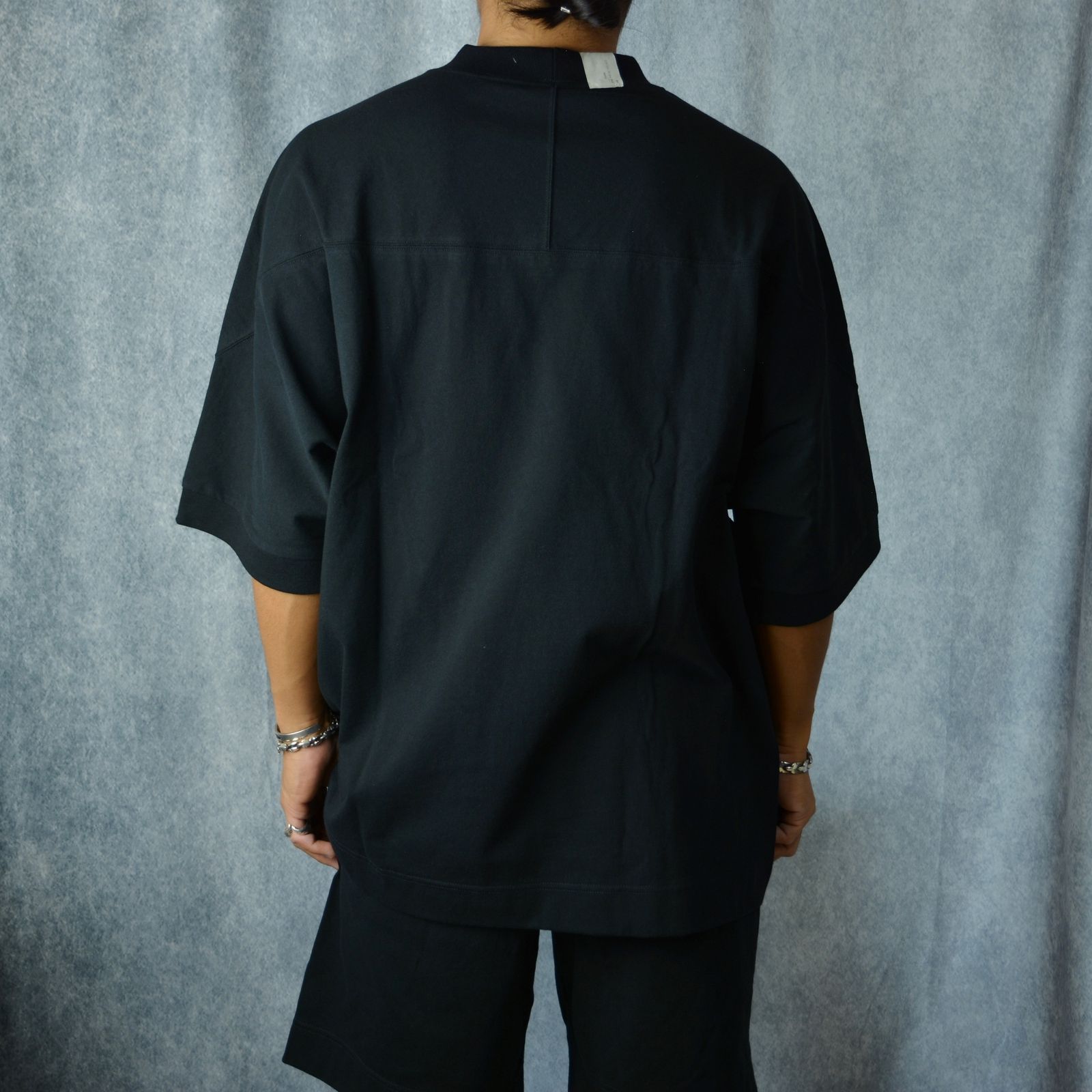 × champion  T-SH （BLACK） /  クルーネック Tシャツ （ブラック）