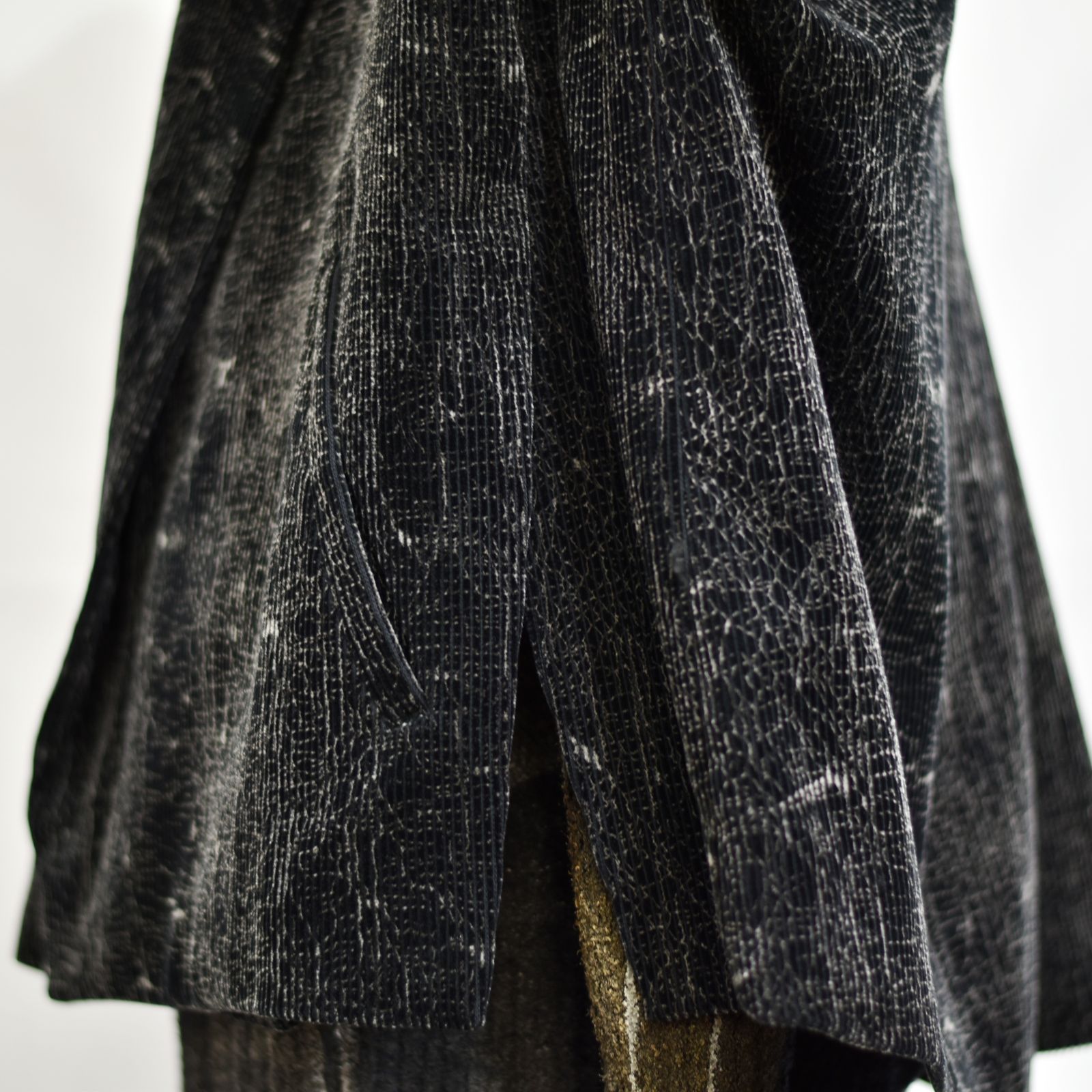オーバーサイズジャケット / LB22AW-JK01-CRK (BLACK and CRACK)