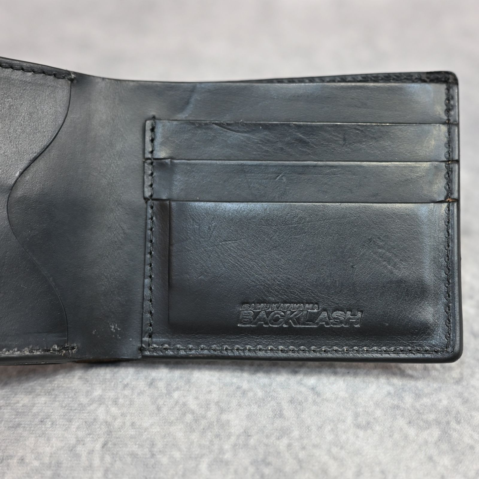 ホーウィンクロムエクセル 二つ折り財布 （BLACK）｜894-01