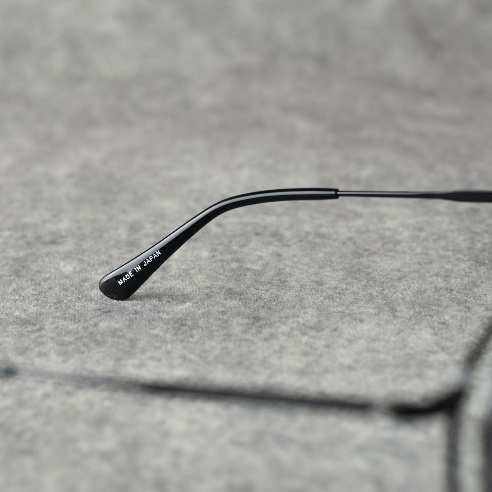 FLIP UP TYPE CIRCLE METAL GLASSES (BLACK/BLACK) / フリップアップタイプ サークルメタル サングラス