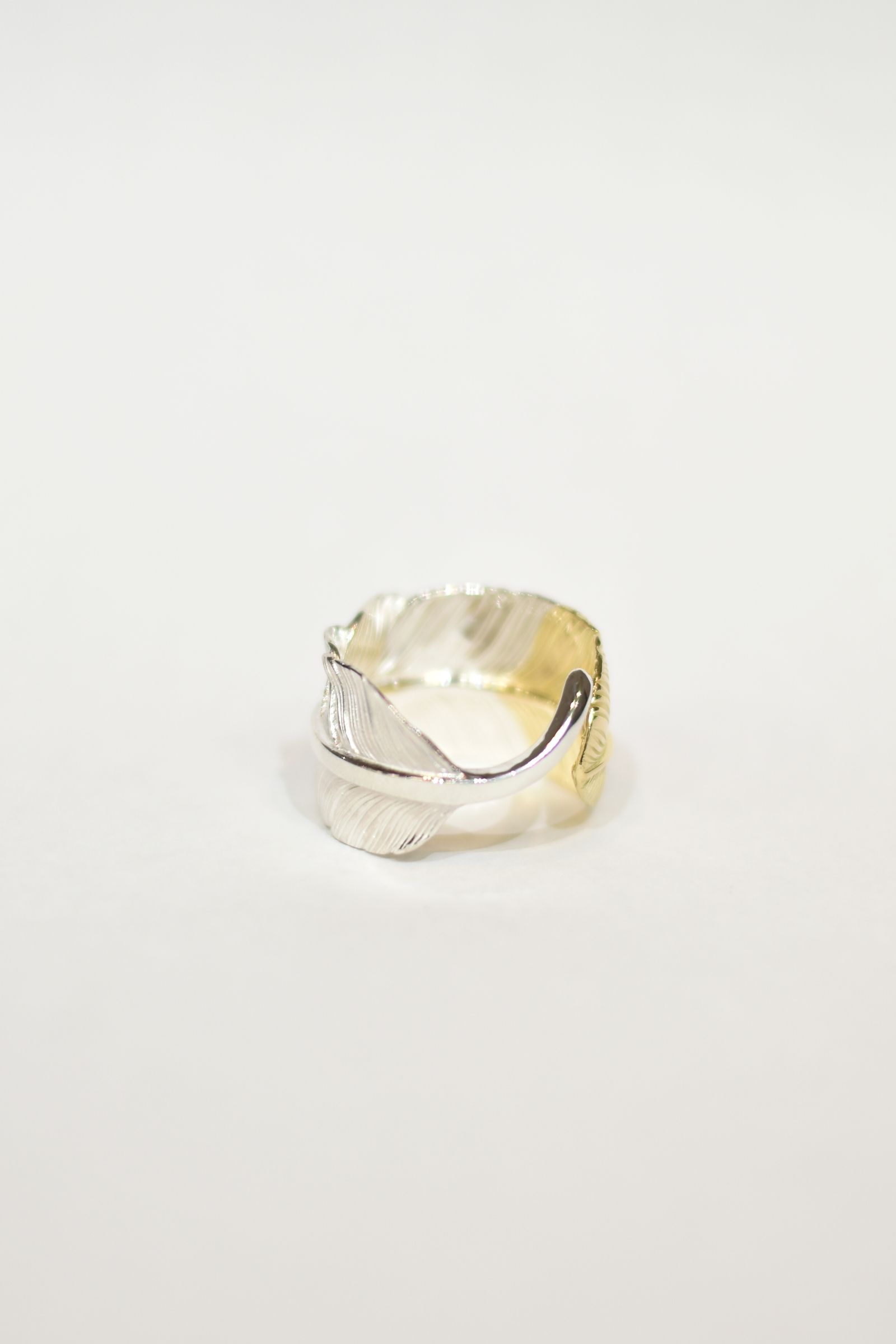 L old feather K18 top ring 02
