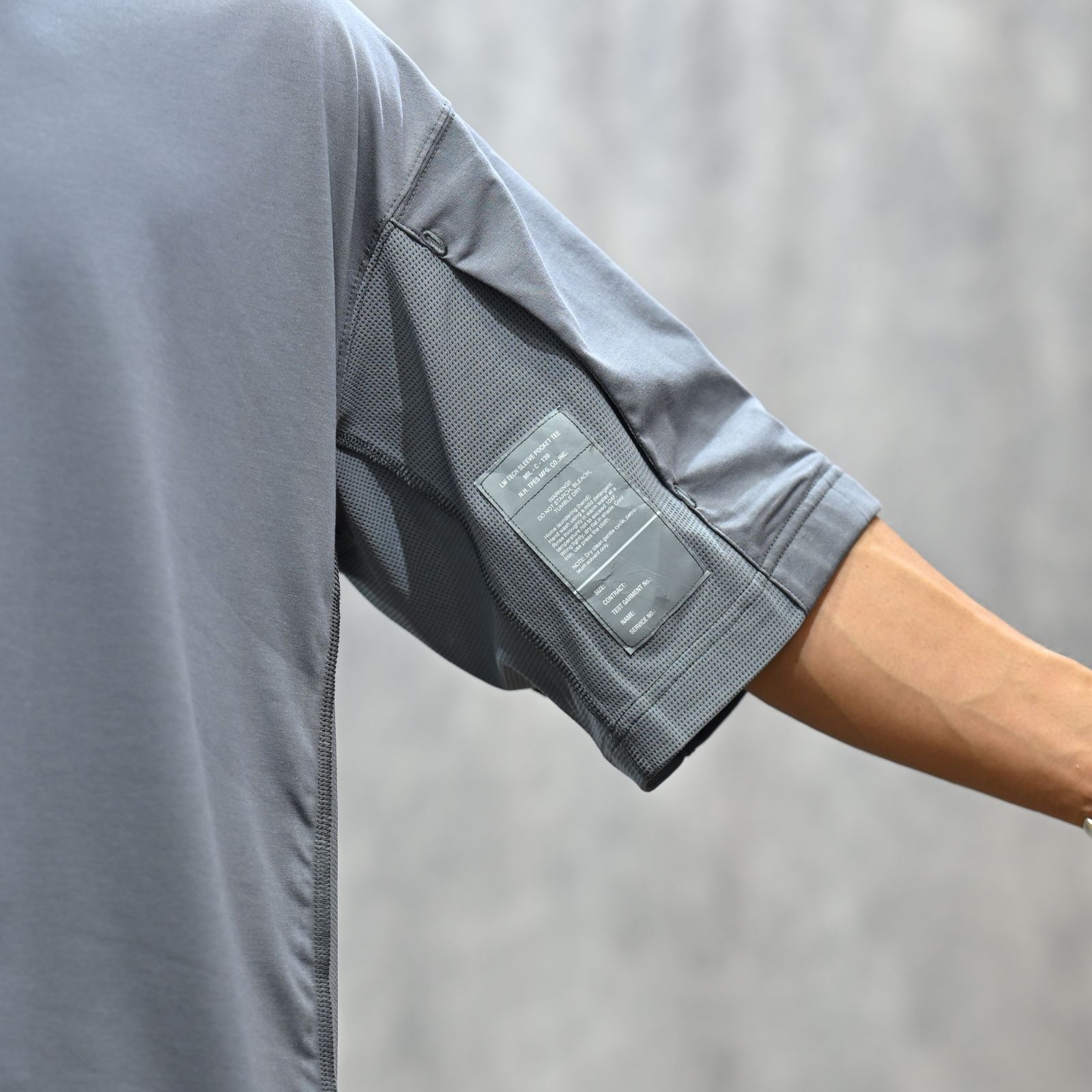SIDE-PANEL T-SHIRT （CHARCOAL） / ドロップショルダー Tシャツ （チャコール） 9251-CS53-015